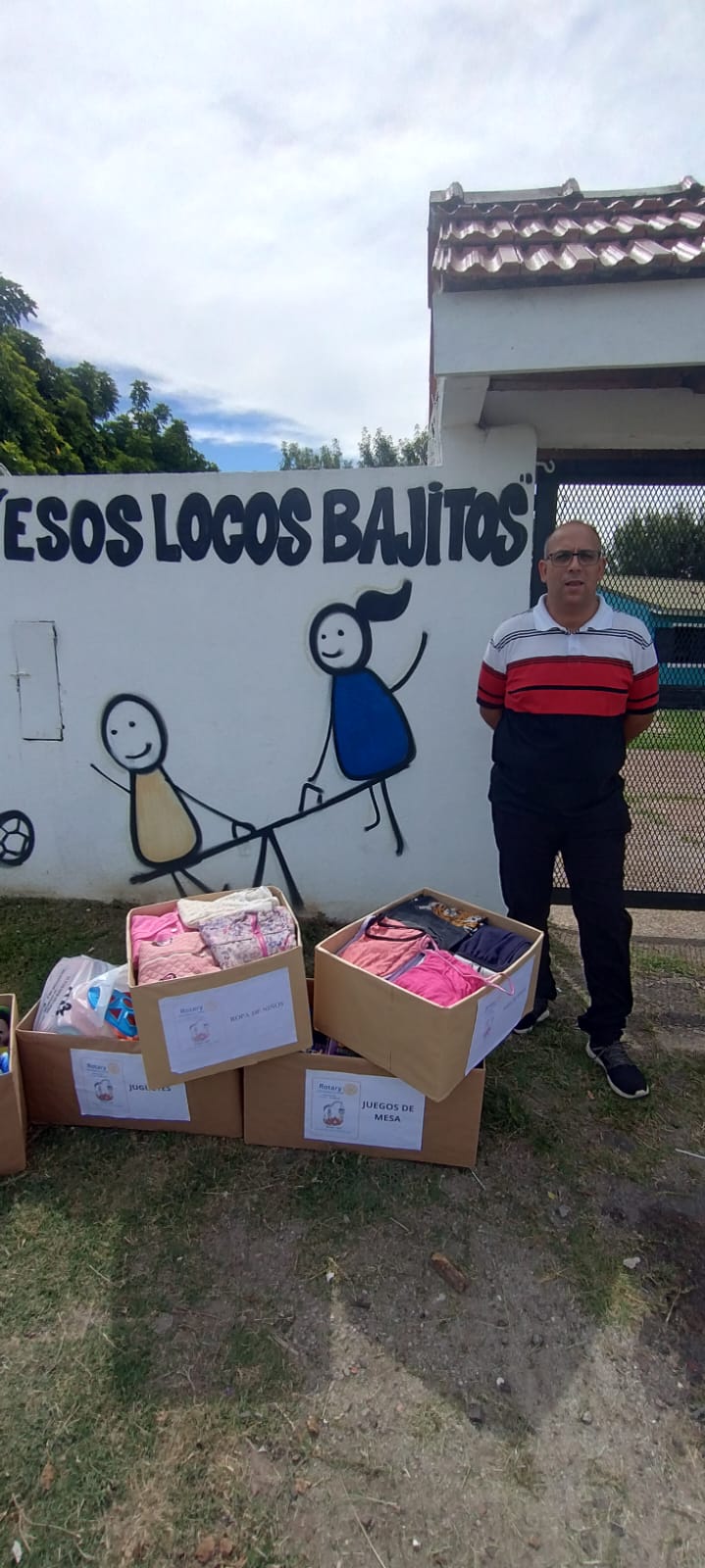 Diversas colaboraciones con insumos a hogares y hospitales de la zona